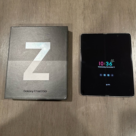Samsung Other - 256GB Samsung Galaxy Z Fold 3 (Silver)